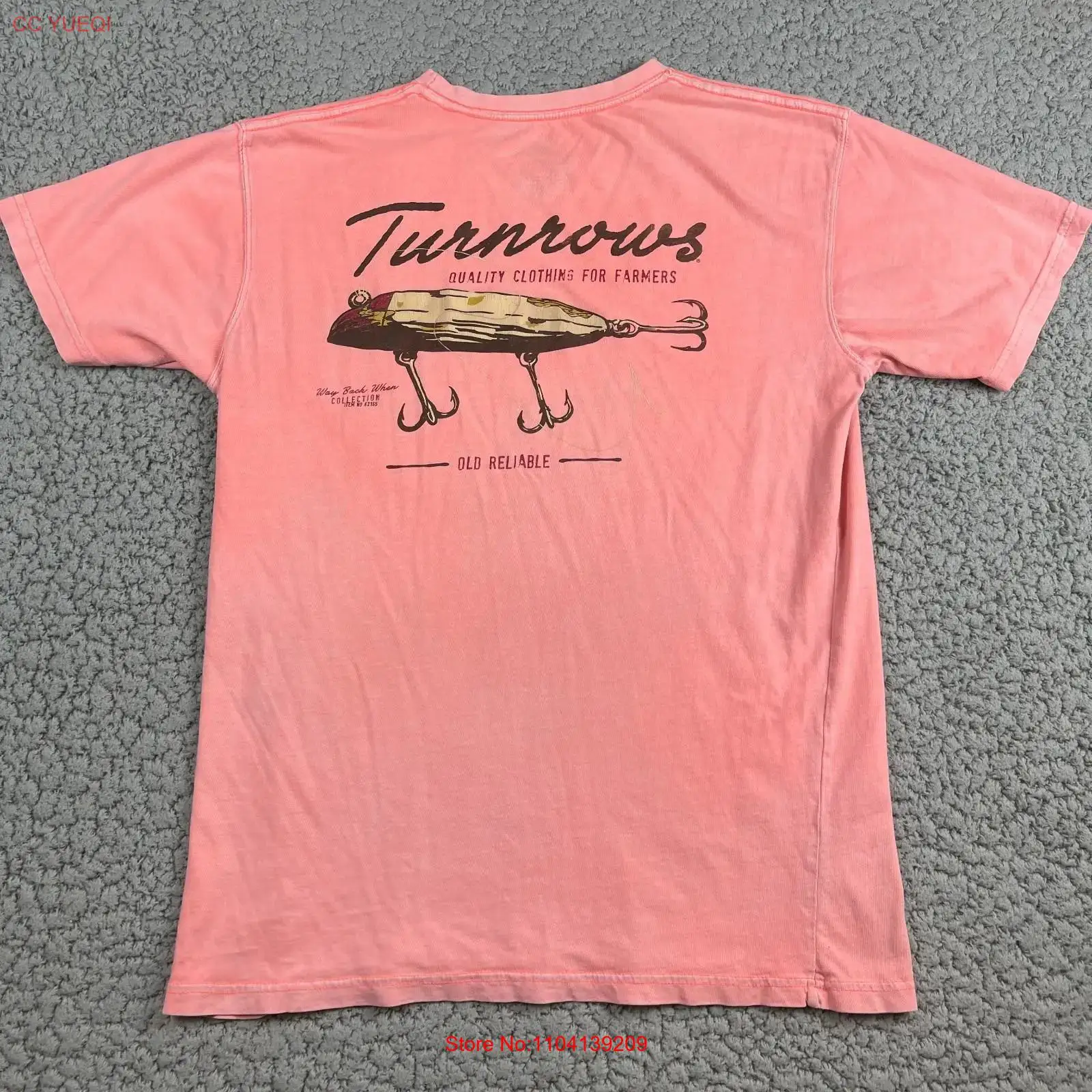 Fishing Equipment In China - T-shirt de poche Turnrows Farm Equipment